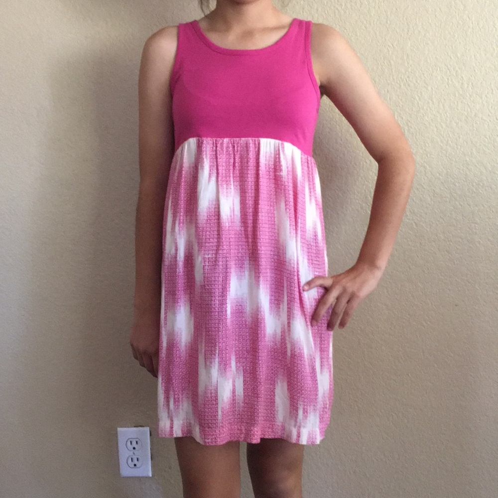Cute, fun dress perfect for a casual summer day